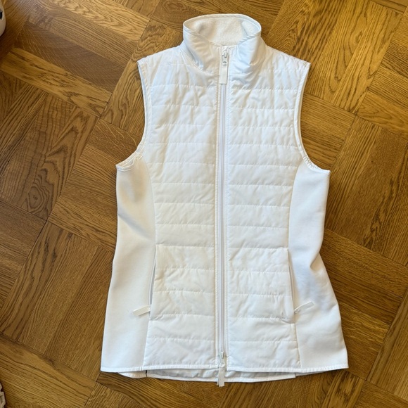 Renwick Jackets & Blazers - Renwick Women's Quilted & Fleece Lined Vest - White - Size Small